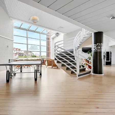 Fan Bad, Lejl, 51 Apartment *